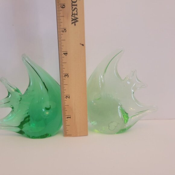 Vintage Green Glass Fish Figurines Set Of 2 Hand-Blown Art Deco Style Home Decor - Picture 6 of 6